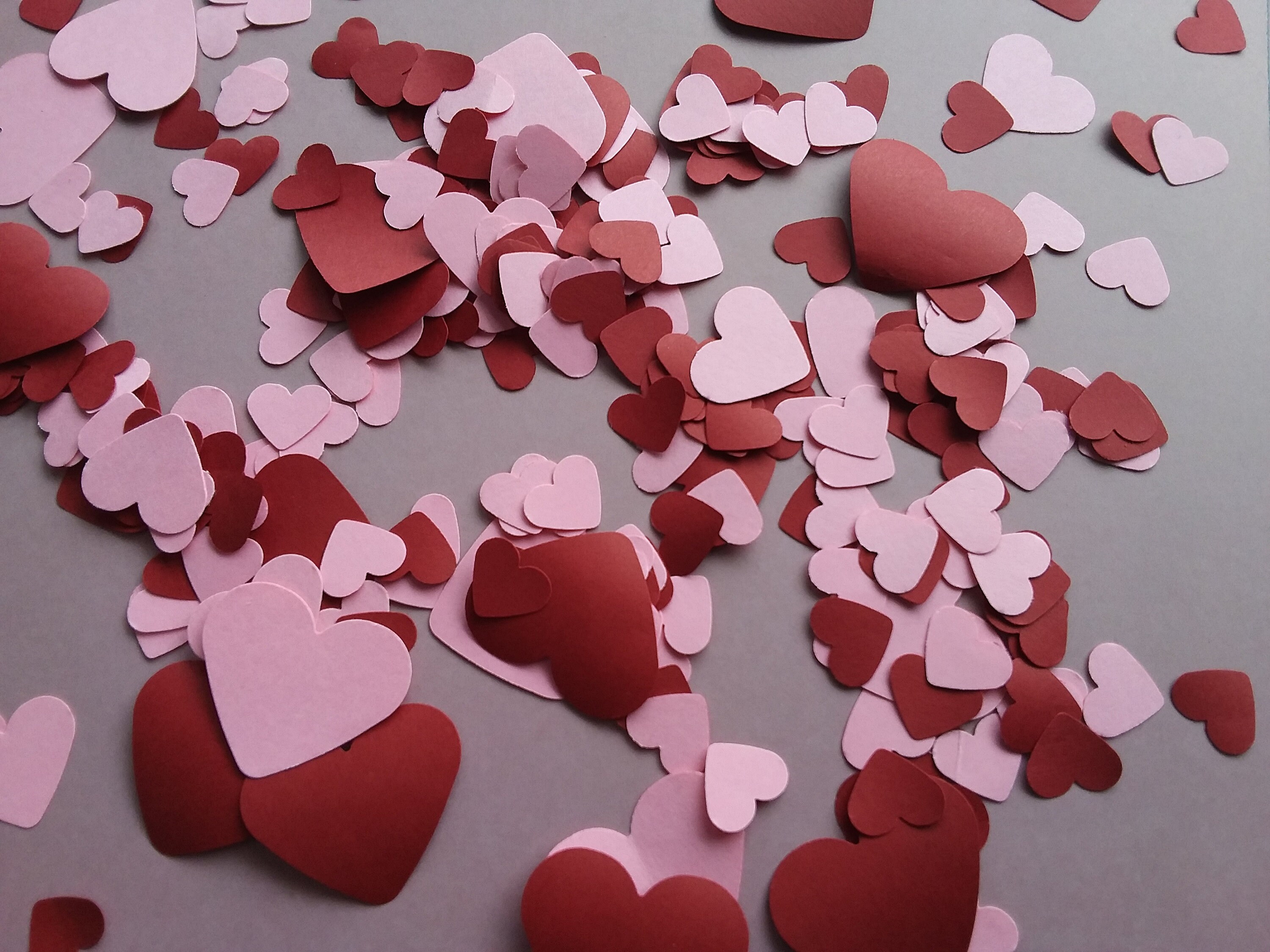 Tavolo In Pietra YIEUR Festyloon - 100 Coriandoli A Forma Di Cuore Rosso, 22 Mm, In Acrilico, Decorazione Per La Tavola, Per Il Battesimo (rosso, 22 Cuori Rossi - Foto 13