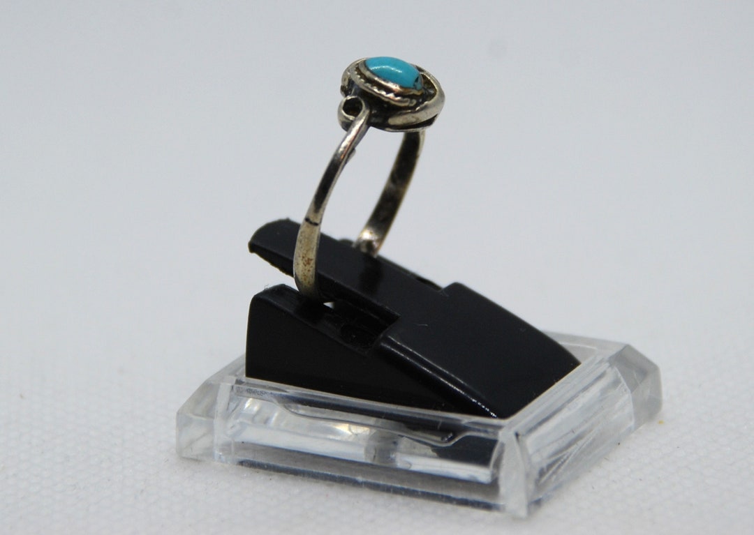 Pretty White Metal Ring With Small Turquoise Gem Etsy