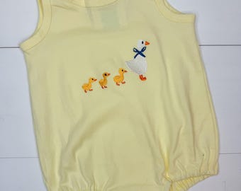 Baby Ducklings Bubble for Little Boy or Girl,  Gift for Baby Shower, Gender Neutral Baby Gift, Mama  Duck Onesie