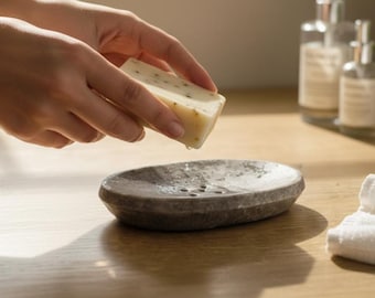 Soap Dish 4.5 Inch / 12 cm Length, Natural Marble, Handmade, Bathroom Décor, Gift for Mom, Gift for Dad, Housewarming, Christmas Gift
