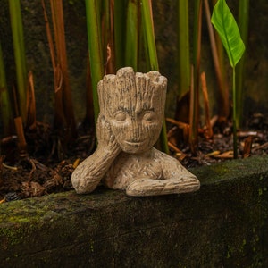 Groot Planter 8 Inch / 20 cm, Groot Figurine, Groot Concrete, Unique Vase, Garden Decor, New Home Decor, Nursery Decor, Outdoor Decor