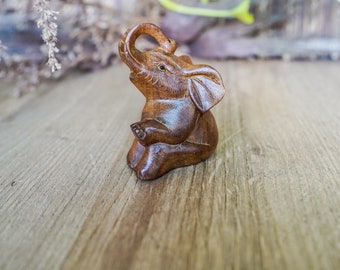 小さな象の木彫像 2.8 インチ / 7 cm、木彫り、置物、室内装飾、装飾品