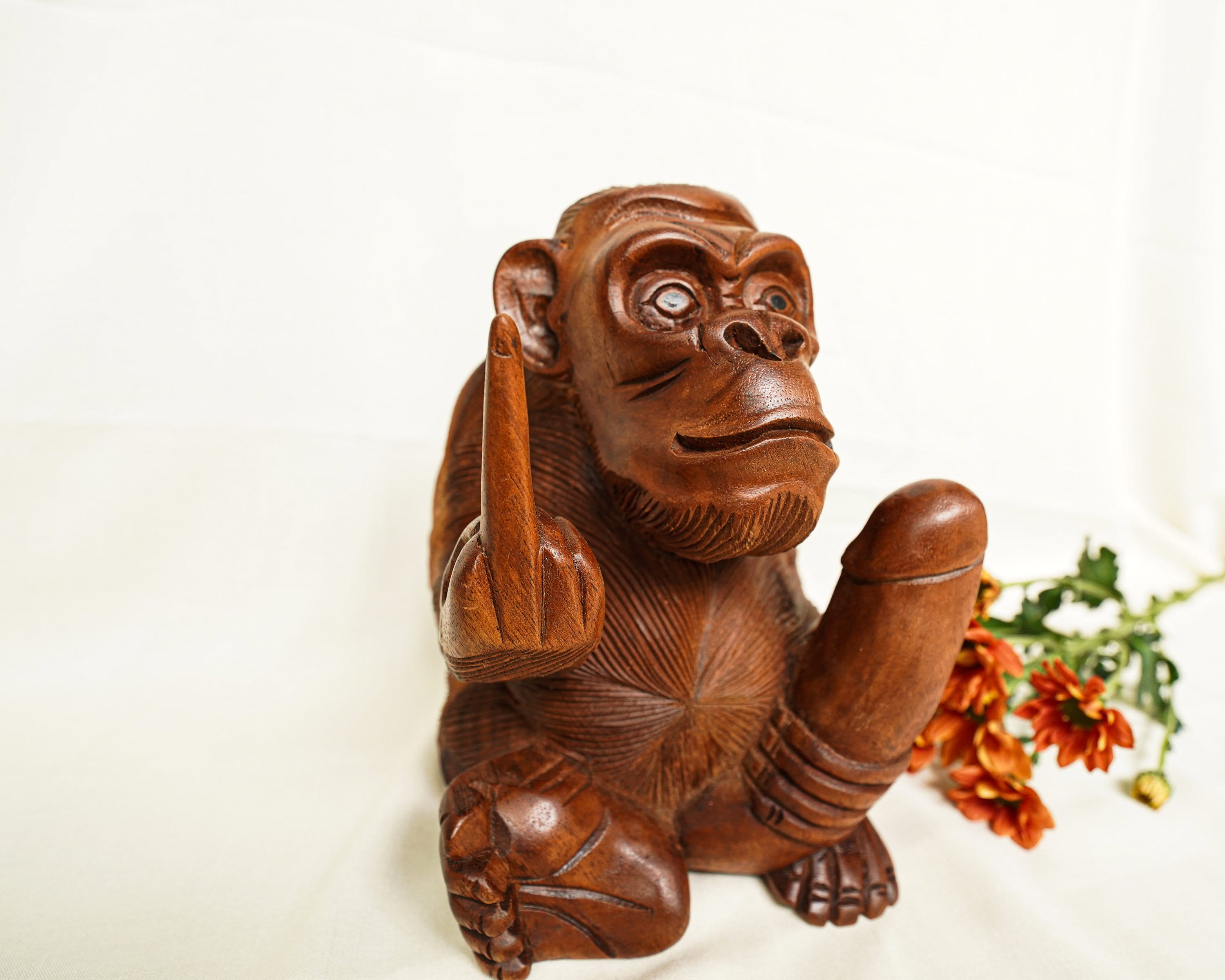 木彫りのペニス付き猿 8.5インチ / 21 cm、手彫りの像、木彫り
