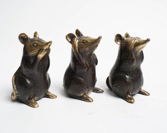 Mus i brons 7 cm, minimus, musfigur, mus i mässing, mässingsskulptur, rumsinredning, husinredning, födelsedagspresent, present till barn