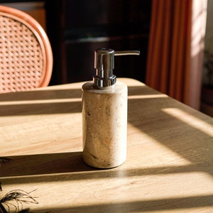 Marble Soap Dispenser 5 Inch / 12 cm Legth , Natural Stone Soap Dispenser, Modern Elegant Bathroom, Lotion Pump Dispenser, Housewarming