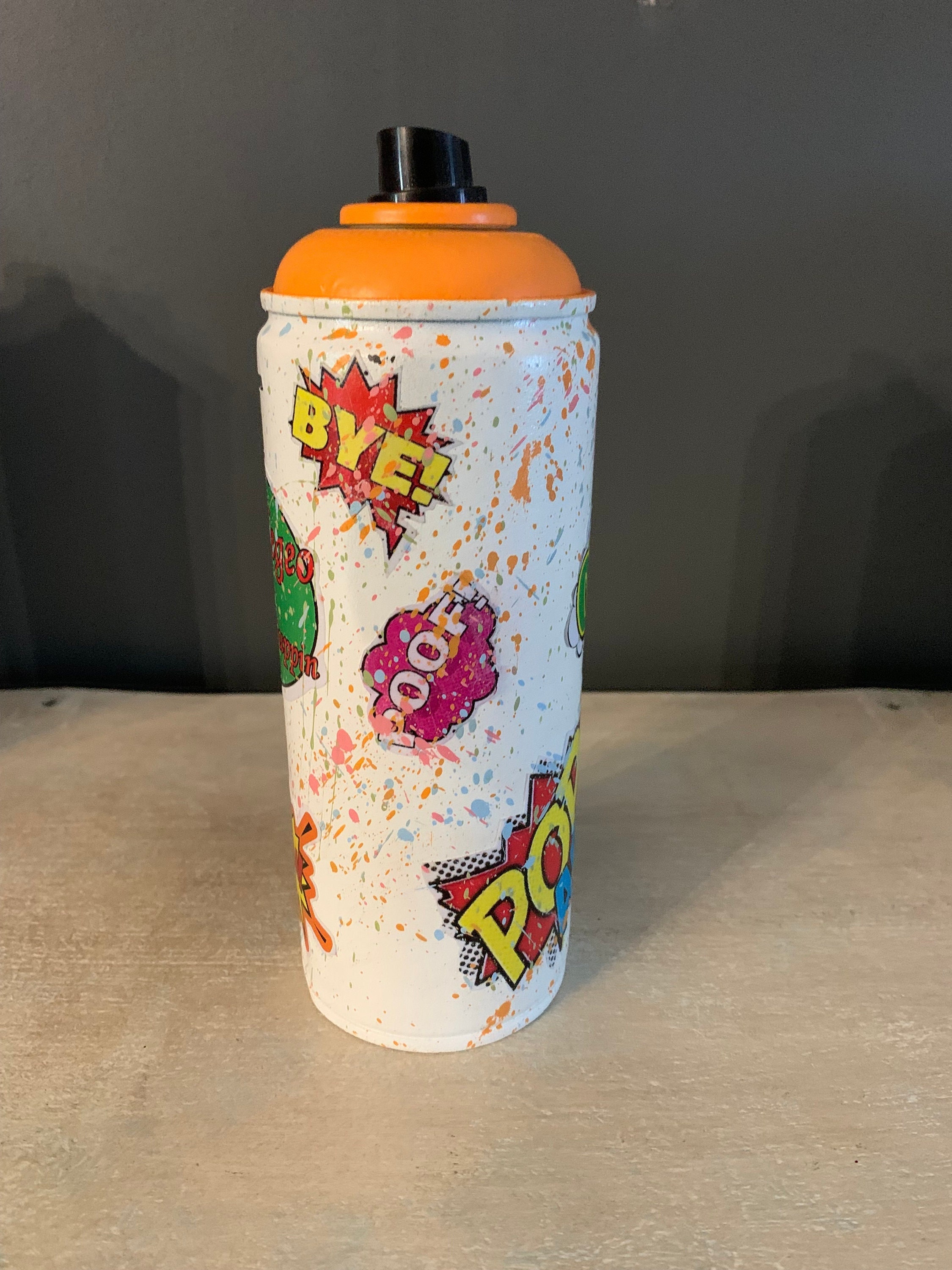 Tirelire Style Pop Art sur Base de Bombe à Peinture.