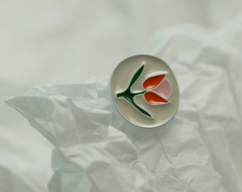 5PC Tulip buttons，Vintage buttons，decorative buttons，clothing accessories，High quality button，flower buttons，White buttons，fashion =button