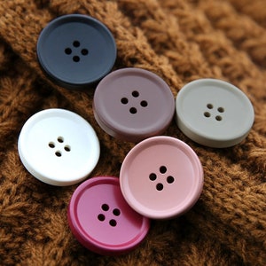 20pcs Candy button，Colorful buttons-Plastic Assorted Round Buttons-Round Resin Four Hole Buttons-DIY Sewing Crafts Buttons