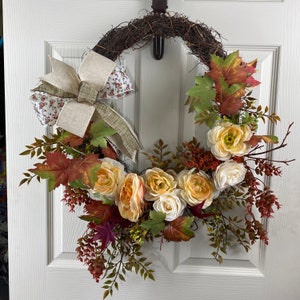 Ranunculus Wreath for Front Door, Flower decoration, Floral Home Decor,