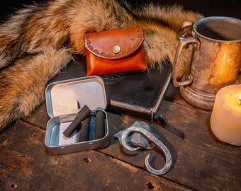 Handmade Flint and Steel Fire Starter Kit – Forged Striker, Leather Pouch, Char Cloth, Tin