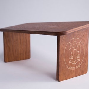 Omm cat meditation yoga chair