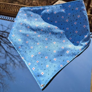 Spring Bandana/Bandana/Dog Bandana/Dog Scarf/cat bandana/gift for pets/Floral Dog Bandana