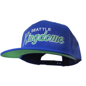 Gorra de Seattle de los 90 / Gorra de fútbol azul bordada con cierre a presión y letras cursivas de Kingdome