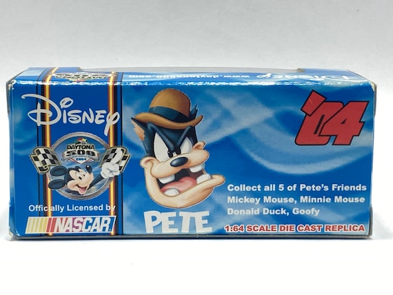 Disney Daytona 500 Exclusive Promo Program Car PETE 1:64 NASCAR