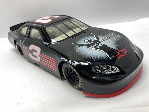 Dale Earnhardt #3 Winners Circle LARGE 1:18 Scale NASCAR