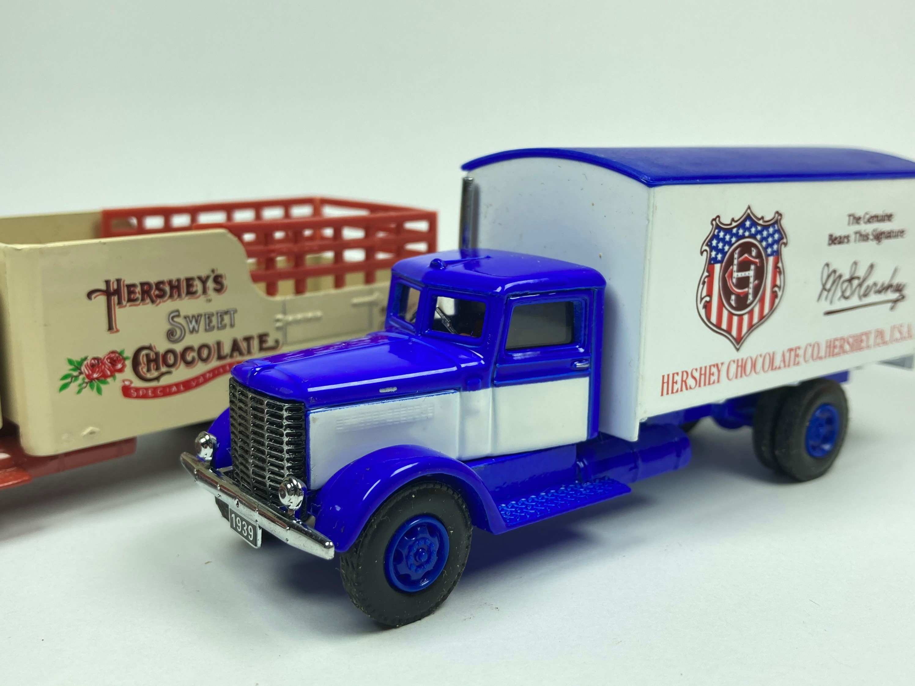 1991 Peterbilt 260 Die-cast 1:64 American Highway Legends