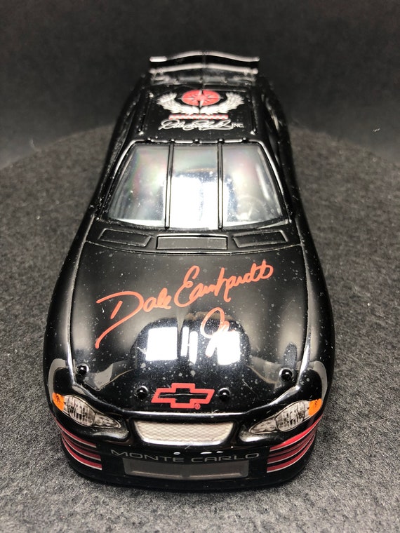 Dale Earnhardt LE #3 Goodwrench Plus 1998 Monte Carlo 1:24 Scale Die Cast Car