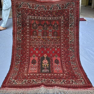 Prayer rug, 4.0 x 2.8 Ft, Vintage Rug in Excellent condition, High Pile Soft Wool Rug, Afghan Rug, Antique rug, Oriental Prayer rug