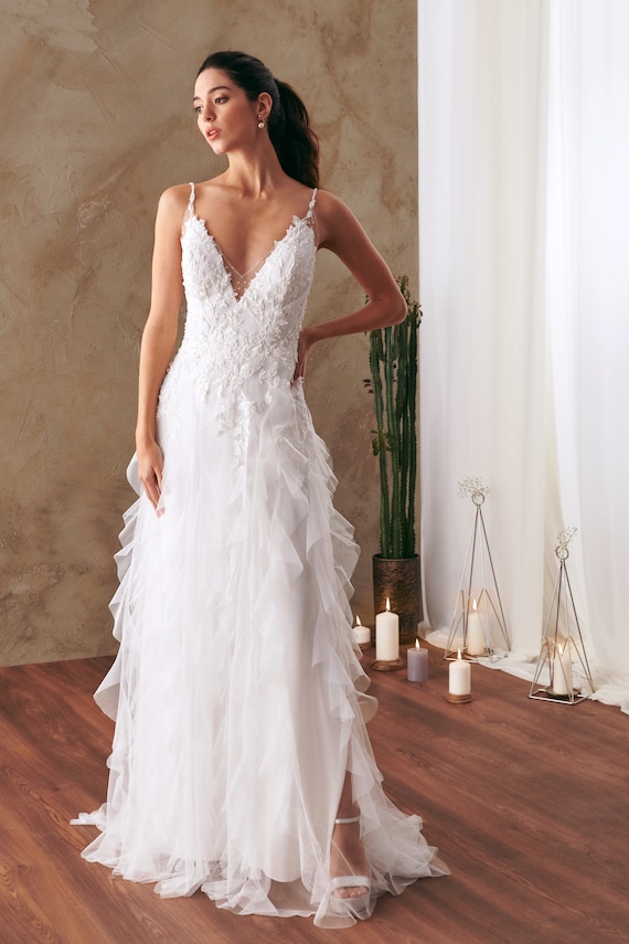 Wedding Gown,Wedding Dress,Bridal Gown,Bridal Dress,Custom Bridal Gown,Tulle Wedding Gown, Lace Bridal Gown, Ivory Bridal Gown