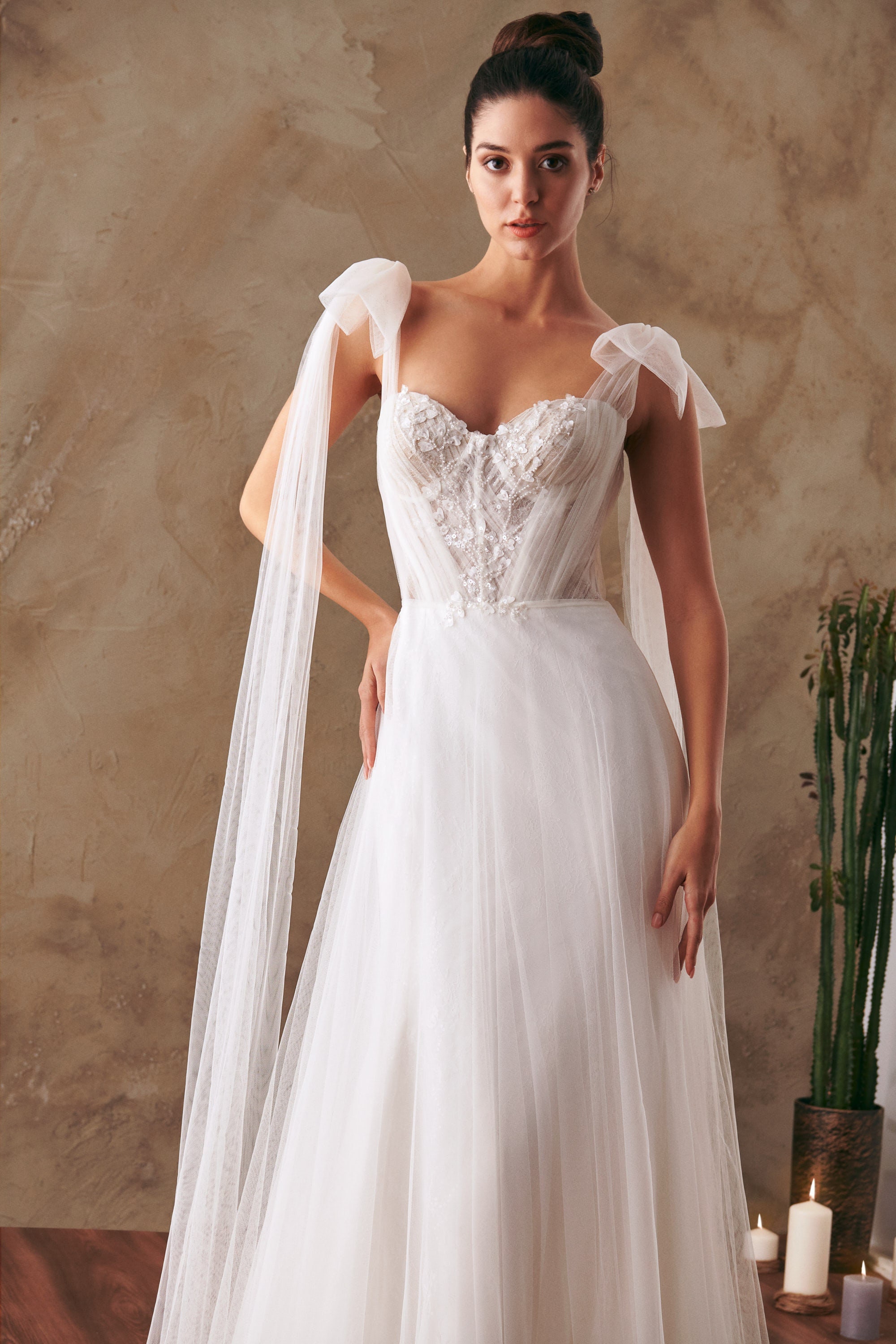 Romantic Modern Style Sweetheart Neckline Bustier Aline Wedding Dress  Bridal Gown Sleeveless Detachable Long Sleeves Backless Corset Back 