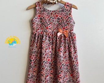 Sommerkleid mit Streublumen für Mädchen aus Baumwolljersey mit passender Schleife | ab Gr. 74 bis Gr. 134