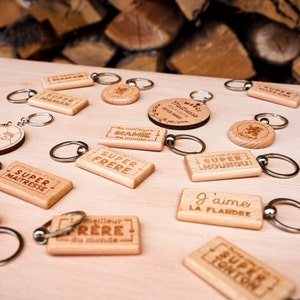 Porte-clef e bois personnalisable laser - Mariage, Baptême, cadeau maman - papa - nounou -  maîtresse - mamie - papi