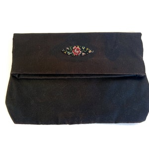 Cartera de mano vintage de noche negra con punta de aguja hecha a mano