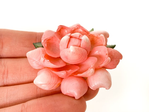 1950s pink rose brooch made of seashells / seashe… - image 10