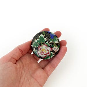vintage small black floral enamel cloisonne round box / round trinket box / floral cloisonne keepsake box / round cloisonne box / ring box