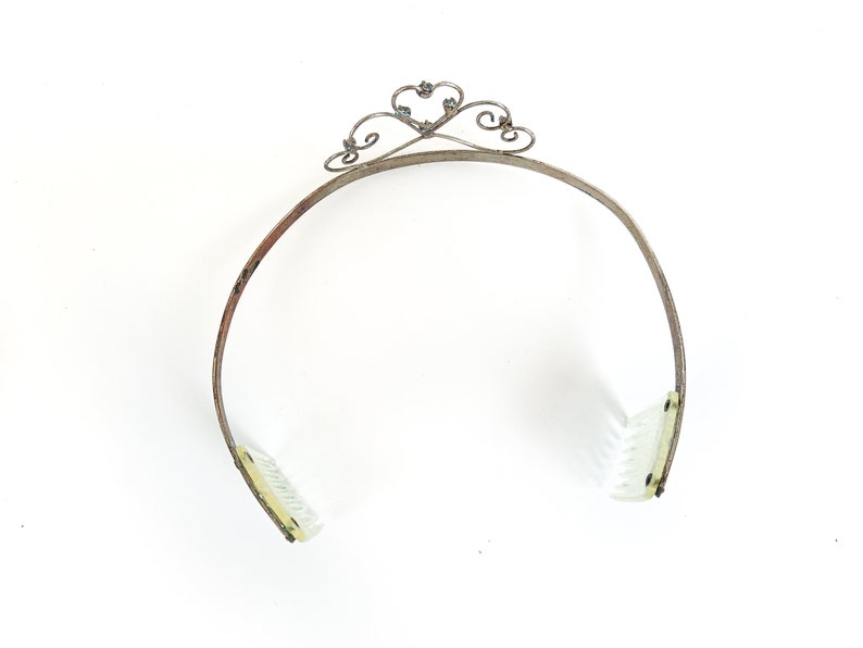 vintage simple rhinestone metal heart swirl princess tiara image 4