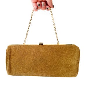 vintage long flat tan suede clutch with chain top handle / long flat clutch / suede clutch / long clutch bag / vintage suede handbag
