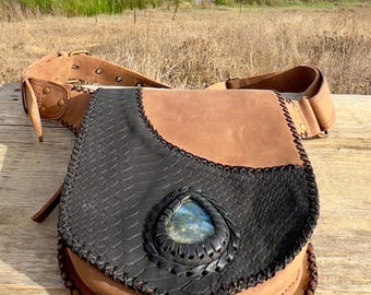 WIDE LEATHER HIPBAG - Festival Fanny Pack - Leather Steampunk Belt - Travel Waist Pouch - Handmade Hip Bag