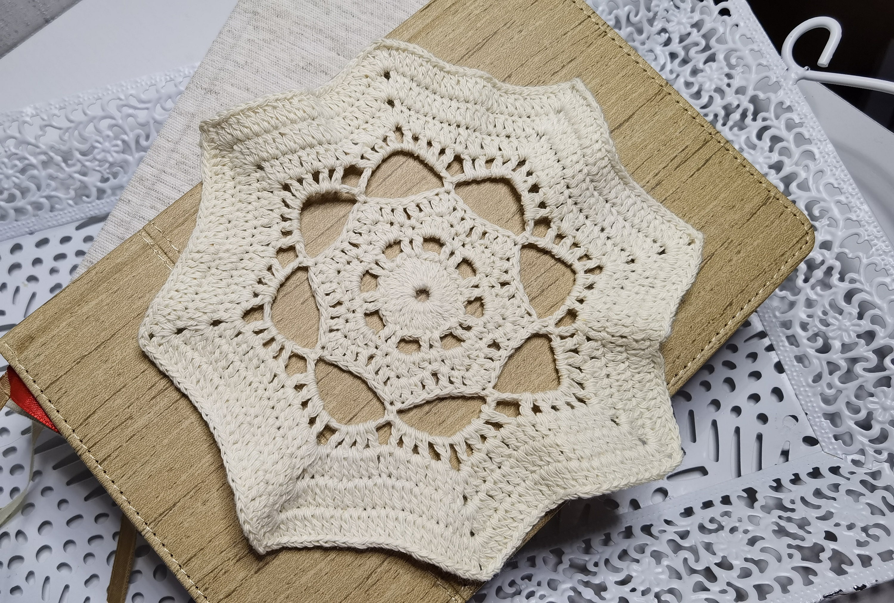 Ritual Small Doily Craft Doilies Home Decor Interior Doilies Lacy Lace Fashion Napkin Crocheted Coaster Snowflake Pink Miniature Appliques