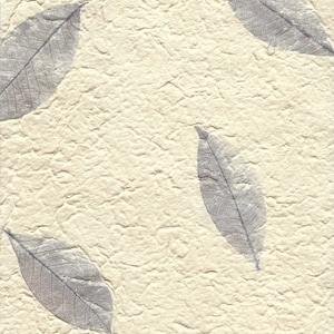 Papier fait main beige/blanc cassé pour mûrier Vendu à la feuille - HM018 - papier décoratif ; respectueux de l'environnement ; journaux indésirables ; fabrication de cartes - 8,5 x 11 po.