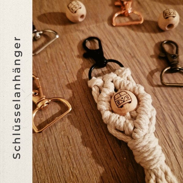 Makramee Schlüsselanhänger Bulli Liebe - Herz - Knotenliebe Anhänger - Holzkugel - Boho Vintage Keychain - als Geschenk zum Geburtstag