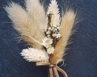 Dried Flower Lagurus Bunny Tail Boutonnière- Wedding Boutonnière
