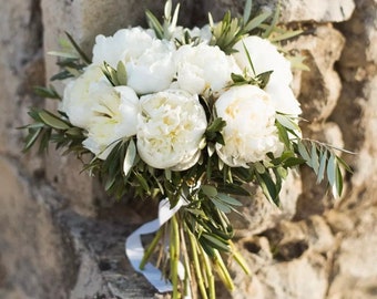 Bouquet di seta artificiale mediterranea Real Touch peonia bianca oliva eucalipto - bouquet da sposa - composizione floreale