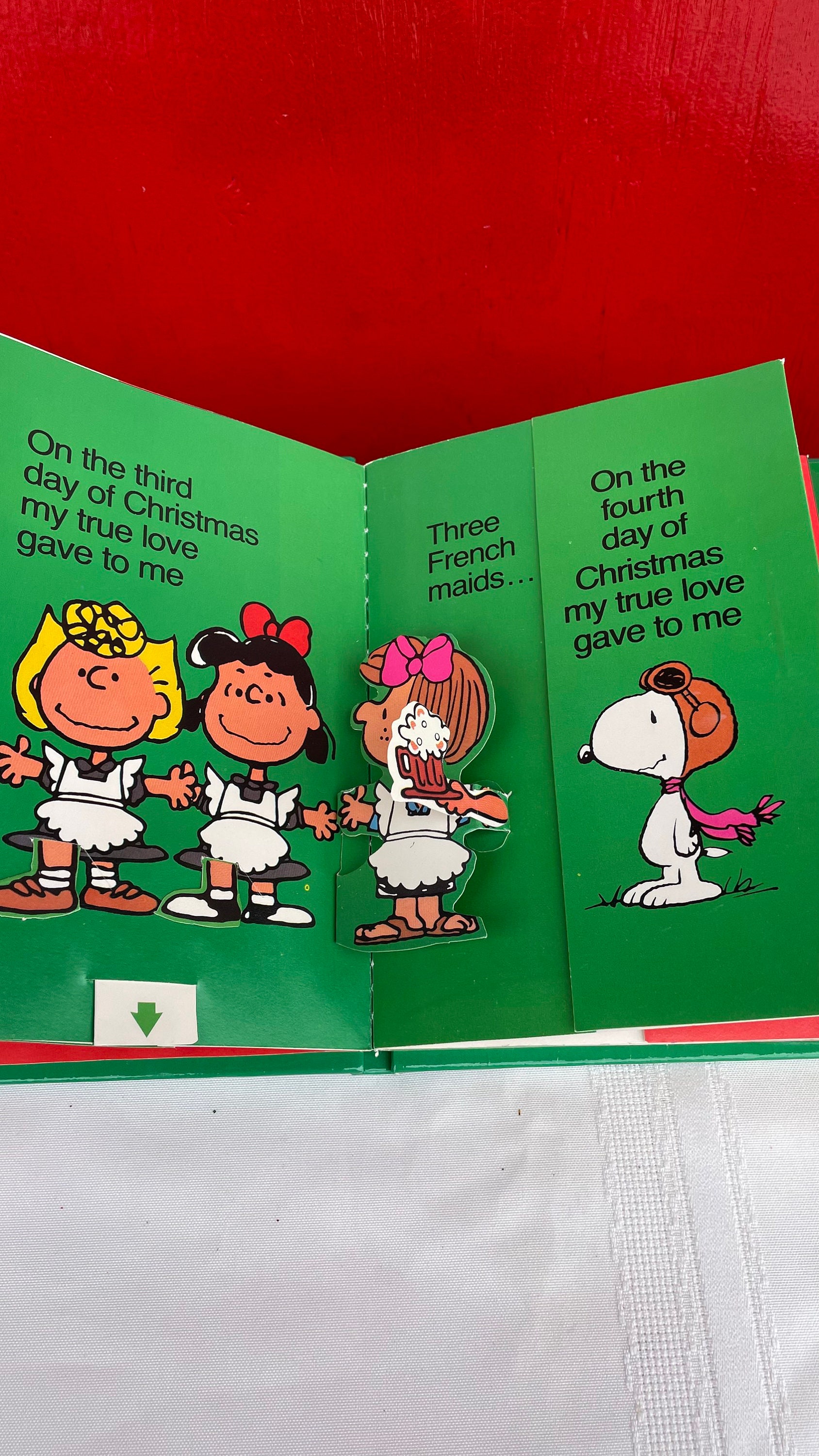 Snoopy and the Twelve Days of Christmas Pop up Book, Vintage