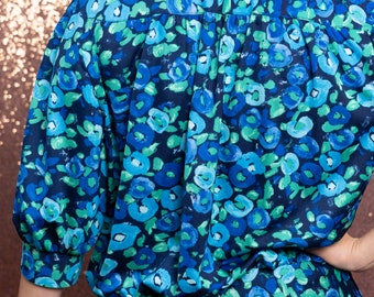Vintage Flowered Blouse by Desarbre