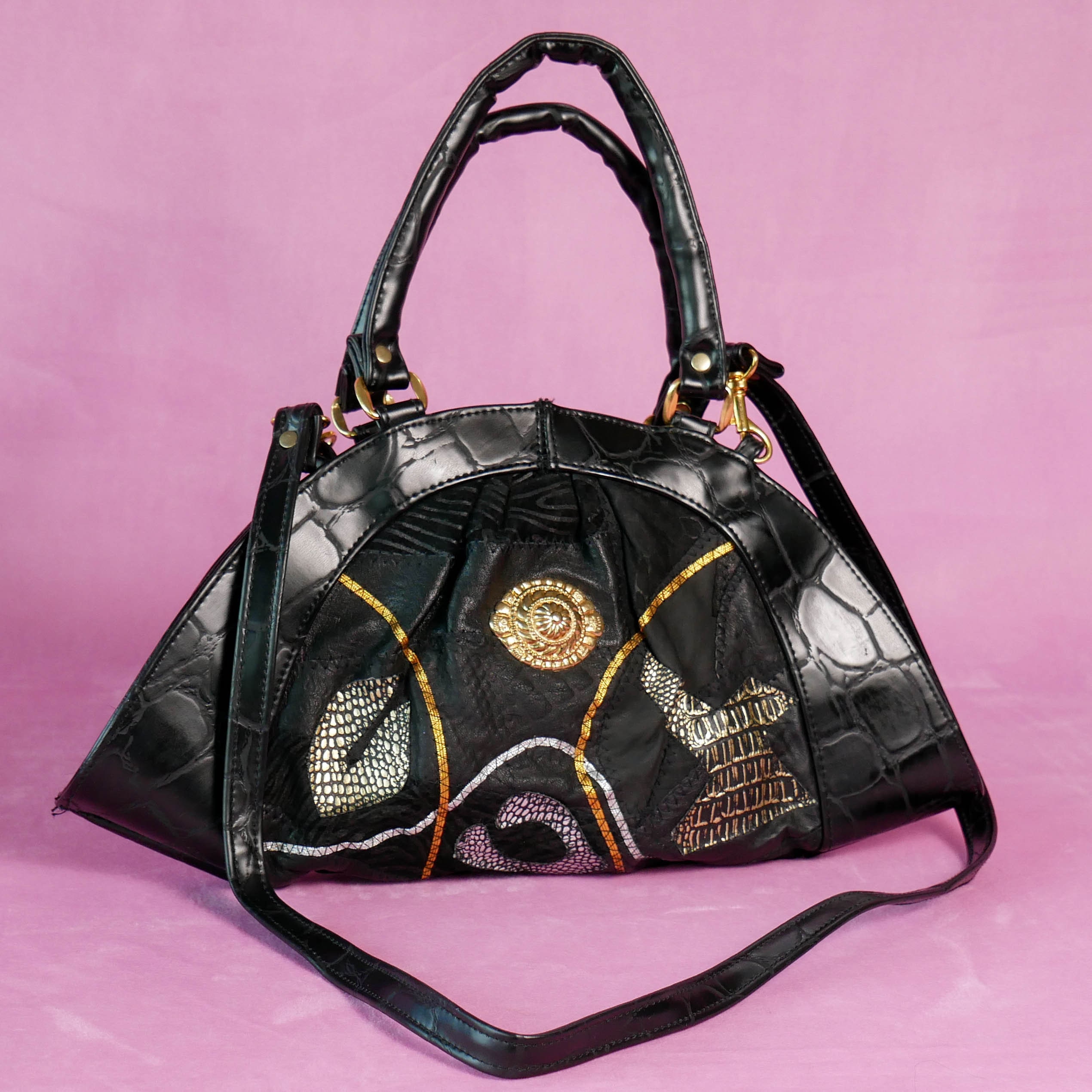 Vintage 80s Purse - 48 For Sale on 1stDibs  80s handbags, 80's purses, 80's  purse style
