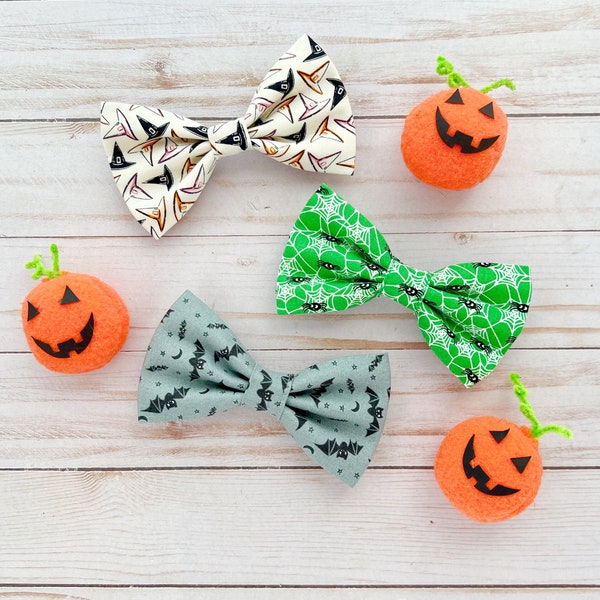 Halloween Dog Bow Ties / Halloween Pet Accessories / Witches Hats / Spiders / Bats / Spooky Cat Bow Tie / Bowtie Dog Collar