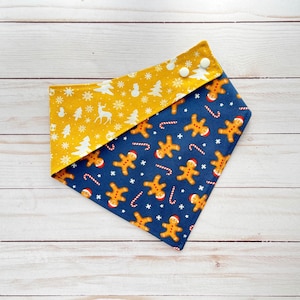 Gingerbread Cookies Christmas Dog Bandana / Reversible Snap Dog Bandana / Holiday Dog Bandana / Holiday Pet Bandana
