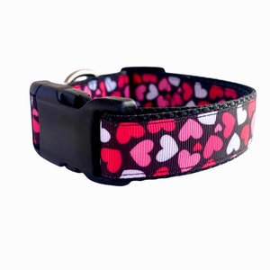 Hearts Valentines Dog Collar / Valentine's Day Love Dog Collar / Red Heart Dog Collar / Adjustable Washable Nylon pet collar / 3/4 or 1 inch