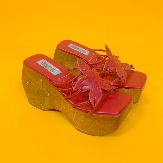 wooden platform flower sandals