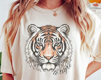 Tiger shirt, Comfort colors Tiger tee, Retro Tiger Shirt, Tiger Graphic t shirts, Le Tigre shirt, Tiger lover gift, oversized tiger shirt