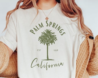 Palm Springs Shirt, Retro Palm Springs Shirt, Vintage Style Palm Springs Shirts, California Shirt, Girls Trip Palm Spring Shirts, Retro tee