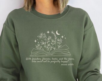 Oscar Wilde Book Sweatshirt, Bookish Sweatshirt, Poet Gift, Dark Academia Sweatshirt, Literary Sweatshirt, Bookish Merch, Oscar Wilde Quote