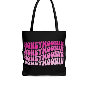 Honeymoon gift, honeymoon tote bag, bridal shower gift, beach bag for honeymoon, tote bag for honeymoon, Honeymoonin, gift for bride to be