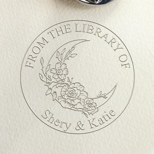 Embosseur personnalisé de la bibliothèque avec lune rose/tampon de bibliothèque de livre personnalisé lune/cadeau pour amoureux des livres
