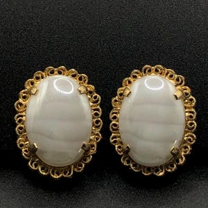 Vintage Costume Jewelry Large Lustre Glass Cabochon Clip On Earrings Gold Tone Oval